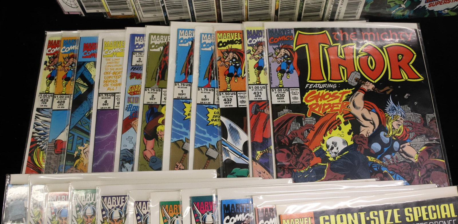 (33) Marvel Comics comic books - 3