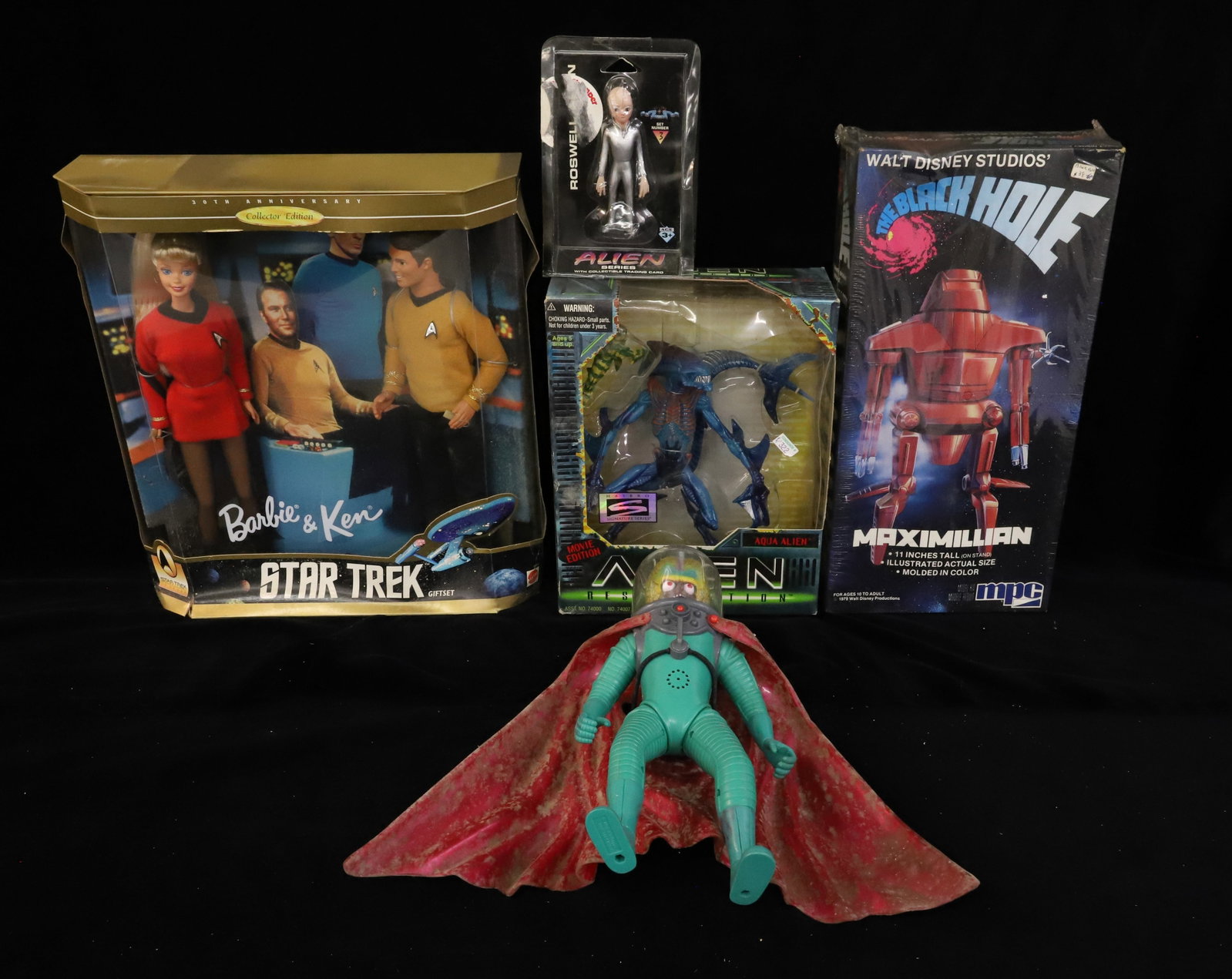 Lot of Alien, Star Trek and More: Including: Aqua Alien from Alien Resurrection, Roswell Alien Series, Mars Attacks, The Black Hole "Maximillian" and Barbie / Ken Star Trek. PLEASE READ CAREFULLY - ITEMS MUST BE PAID FOR THROUGH LIVE 
