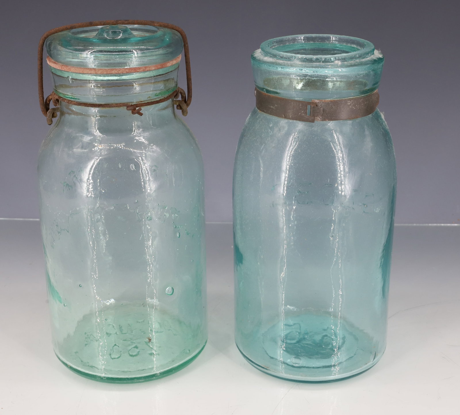 GLOBE AND LIGHTNING FRUIT JARS - 2