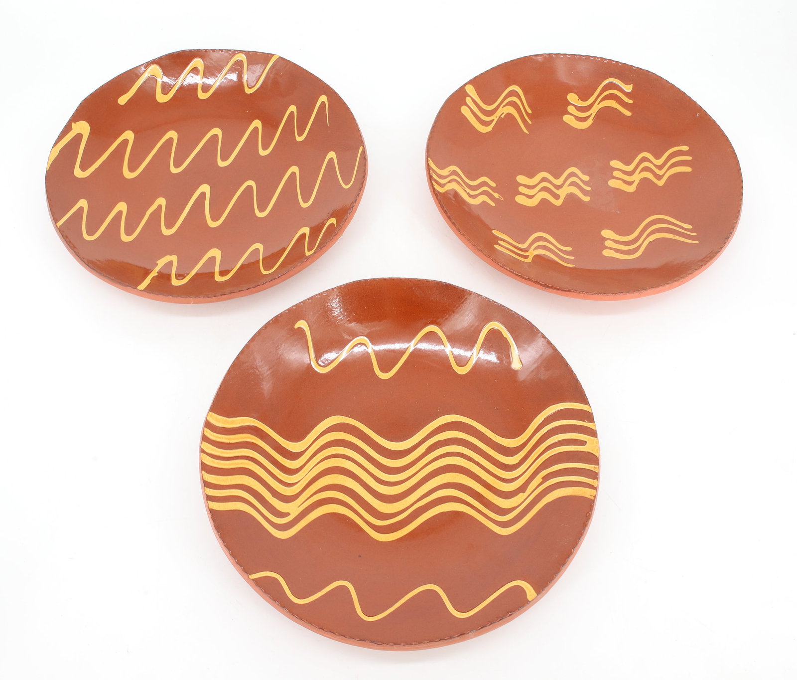 (3) BREININGER POTTERY DECORATED PIE PLATES (1 of 5)