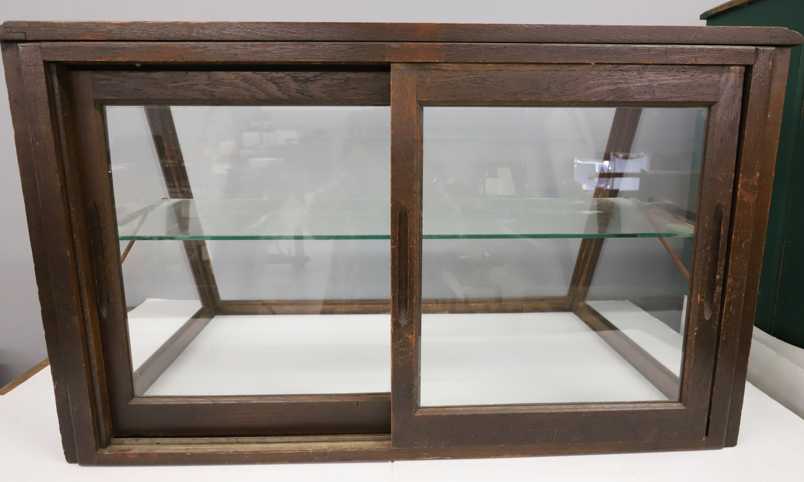 OAK SLANT FRONT SHOWCASE - 4