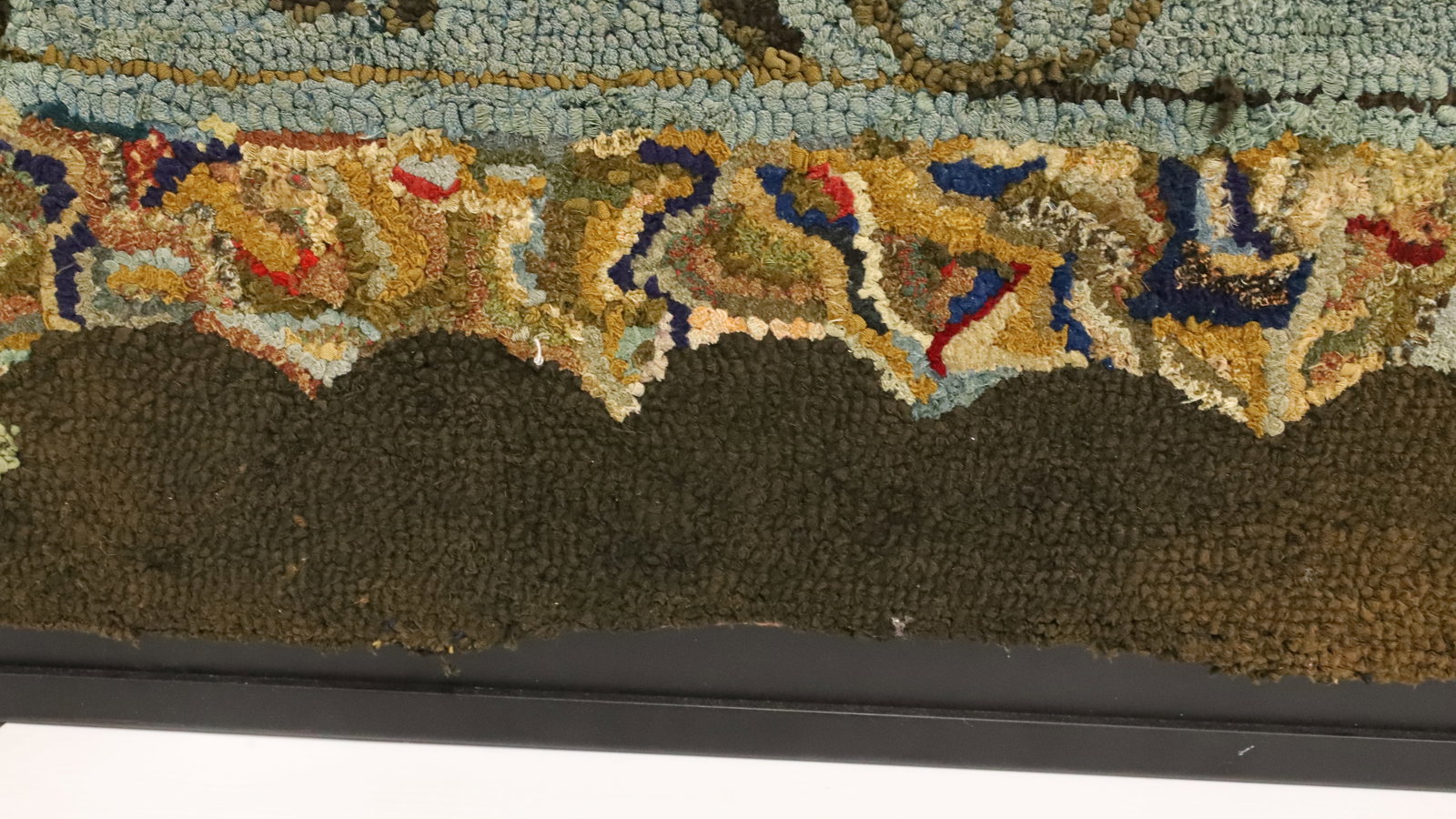 ANTIQUE HOOKING - 6