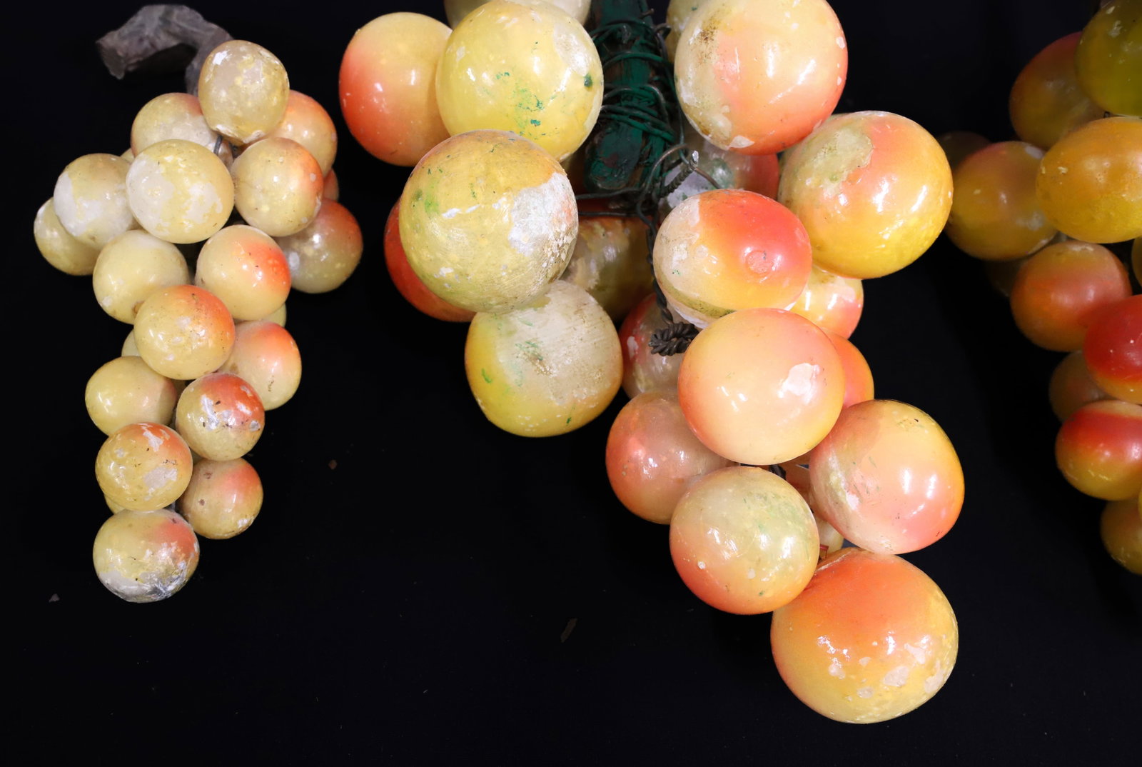 GRAPE STONE FRUIT LOT - 3
