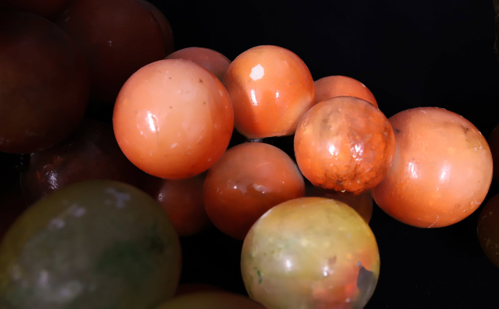 GRAPE STONE FRUIT LOT - 5