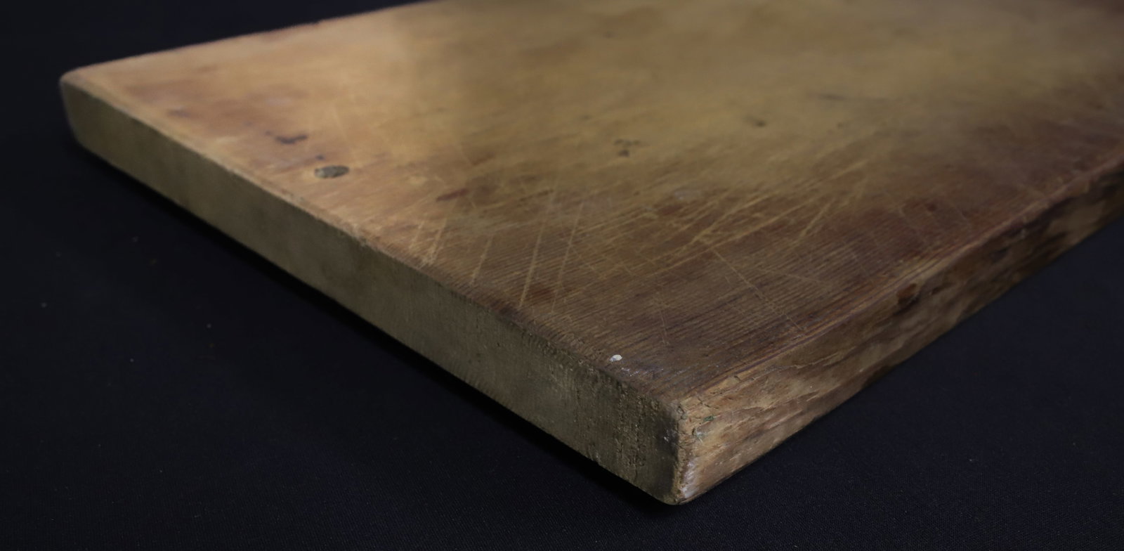 RECTANGULAR WOODEN CUTTING BOARD - 3