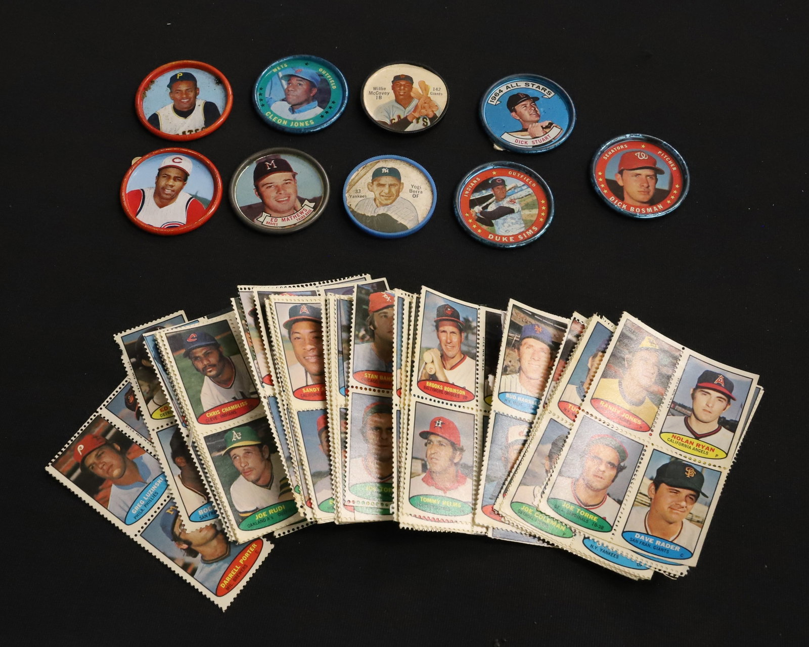 TOPPS BASEBALL TRADING STAMPS AND SALADA COINS: 1974 TOPPS BASEBALL PLAYER STAMPS. WITH, SALADA TEA AND JUNKET COINS. PLEASE READ CAREFULLY - ITEMS MUST BE PAID FOR THROUGH LIVE AUCTIONEERS OR WITH CASH OR CHECK IN PERSON - Terms for Purchasing and