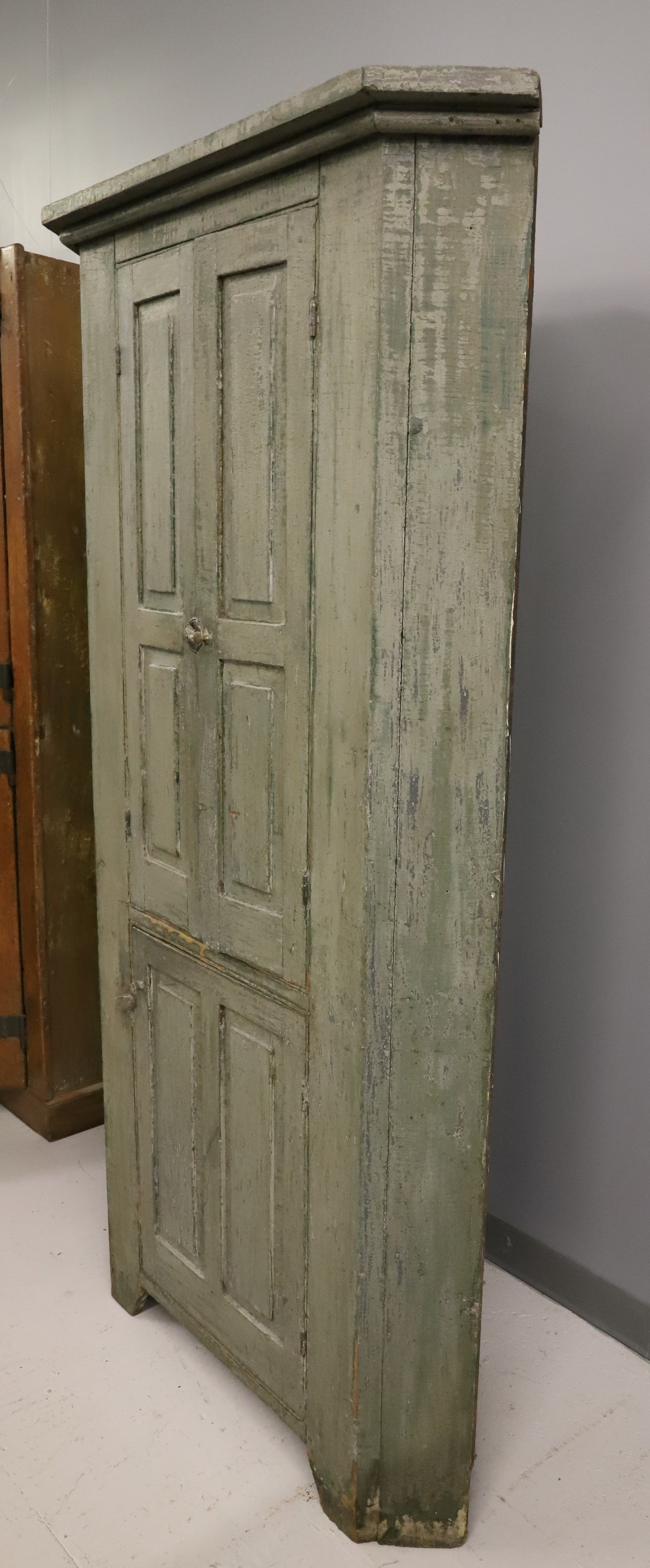 19TH C. PAINTED CORNER CUPBOARD - 4