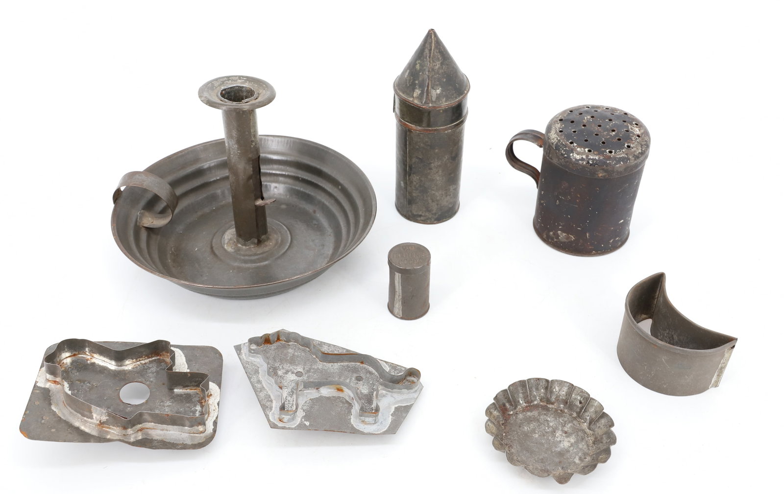 LOT OF KITCHEN TINWARE: INCLUDING: COOKIE CUTTERS, SHAKERS, PUSH-UP CANDLEHOLDER AND MORE. PLEASE READ CAREFULLY - ITEMS MUST BE PAID FOR THROUGH LIVE AUCTIONEERS OR WITH CASH OR CHECK IN PERSON - Terms for Purchasing and