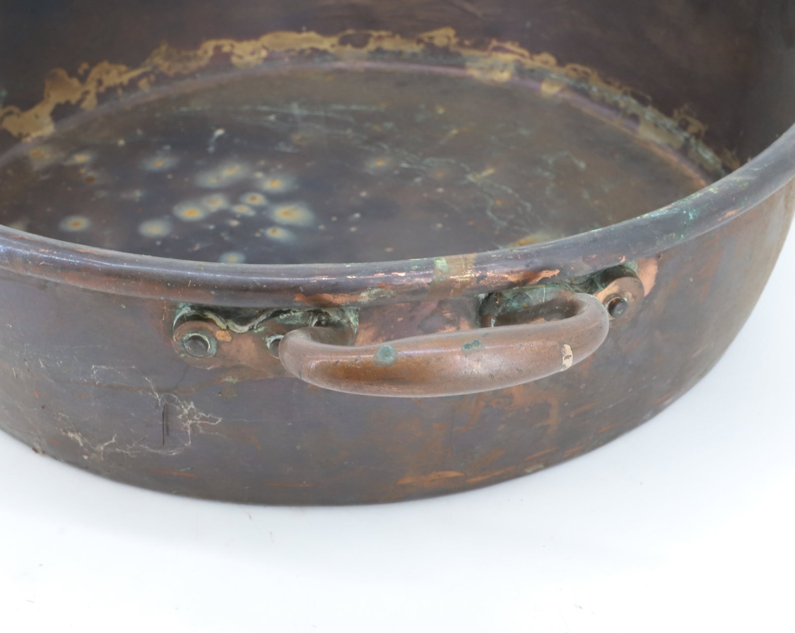 BRASS TWO-HANDLED POT - 3