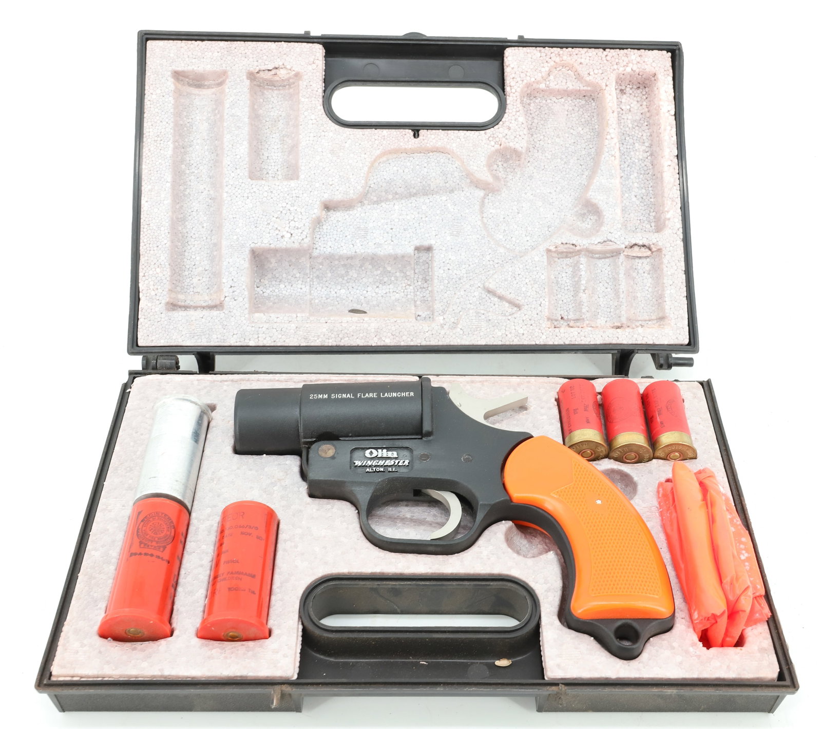 WINCHESTER "OLIN" SIGNAL FLARE LAUNCHER: 25MM WITH FLARES IN FITTED CASE. PLEASE READ CAREFULLY - ITEMS MUST BE PAID FOR THROUGH LIVE AUCTIONEERS OR WITH CASH OR CHECK IN PERSON - Terms for Purchasing and Shipping of Auction Items. Please