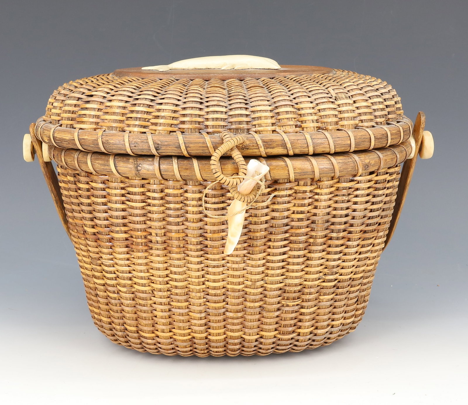 VINTAGE NANTUCKET BASKET PURSE (1 of 8)