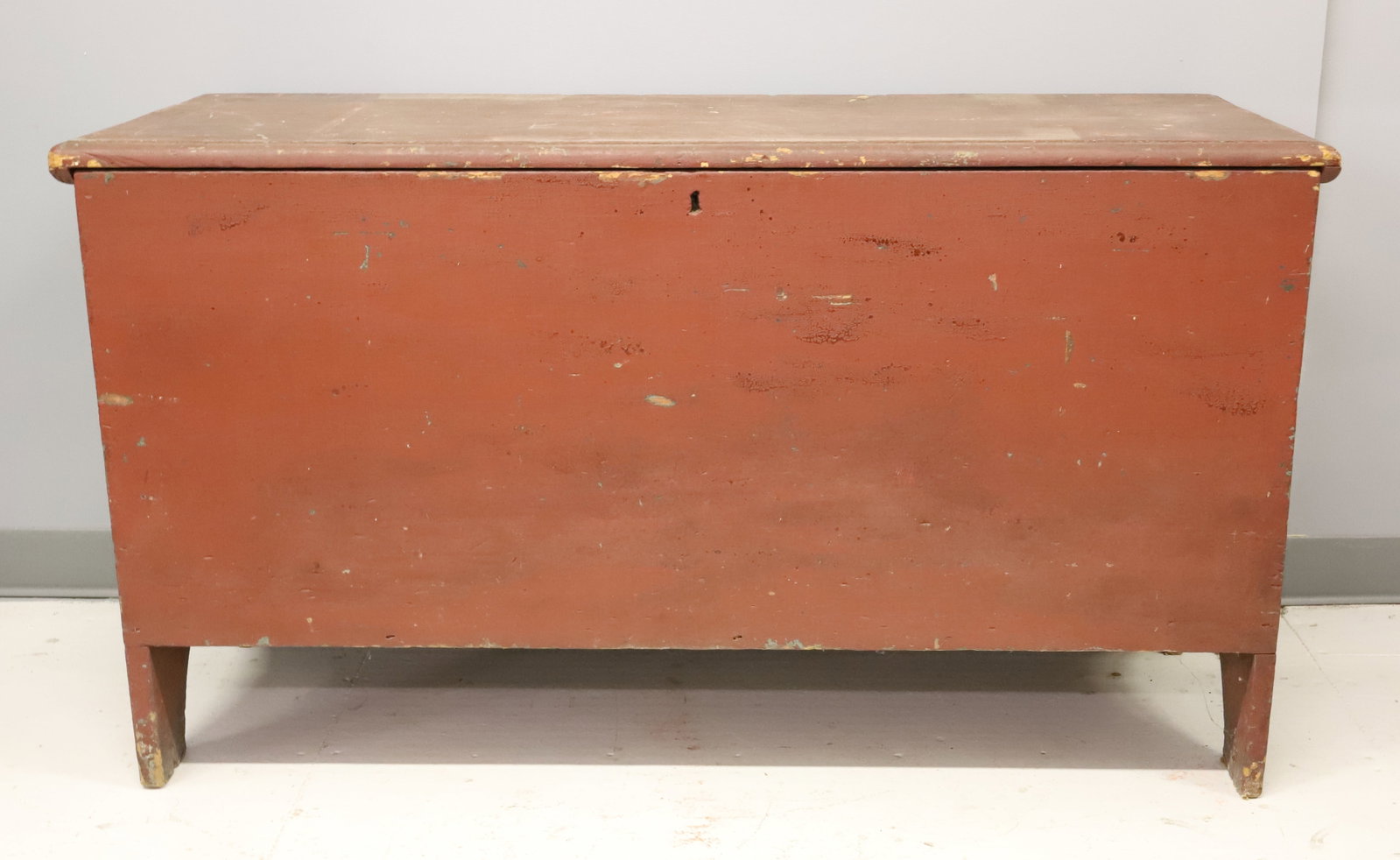 19TH C. PAINTED WOODEN CHEST (1 of 8)