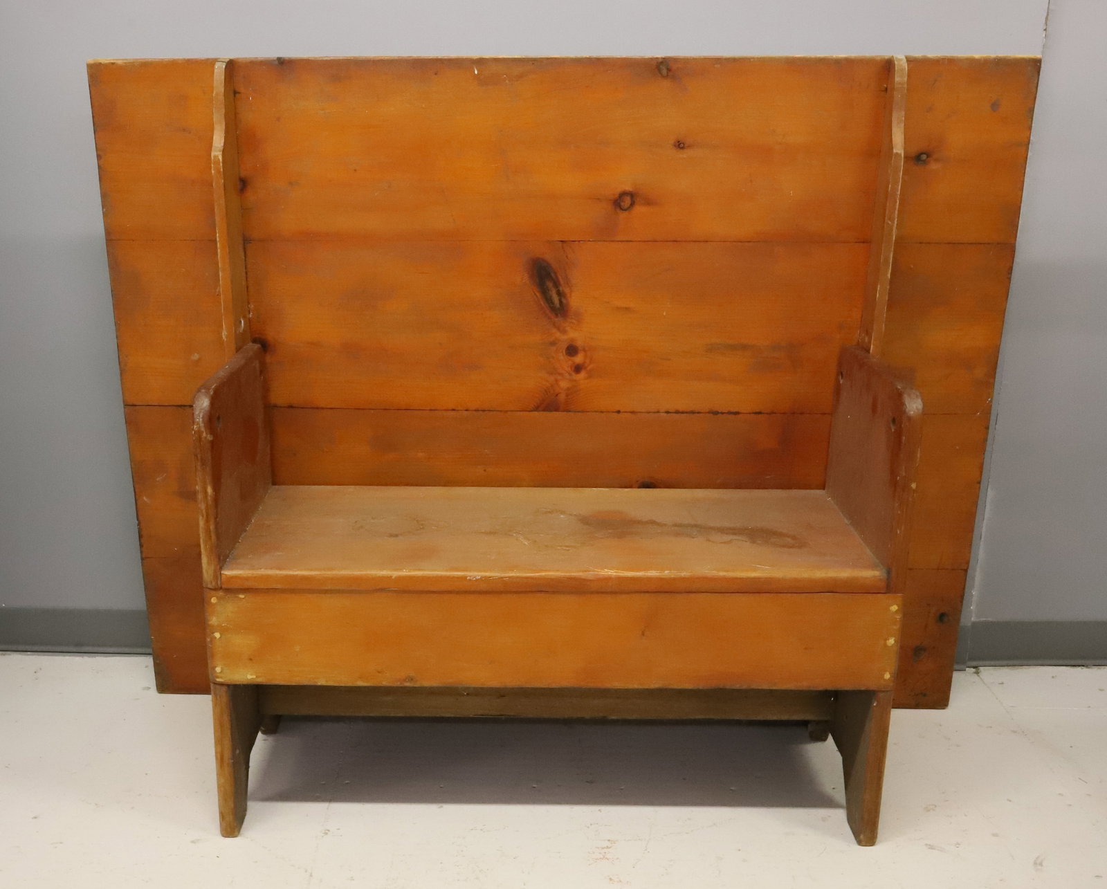 COUNTRY PINE HUTCH TABLE: FOUR BOARD TOP ON MORTISED BASE. 29" X 59 1/4" X 46". PLEASE READ CAREFULLY - ITEMS MUST BE PAID FOR THROUGH LIVE AUCTIONEERS OR WITH CASH OR CHECK IN PERSON - Terms for Purchasing and Shipping of