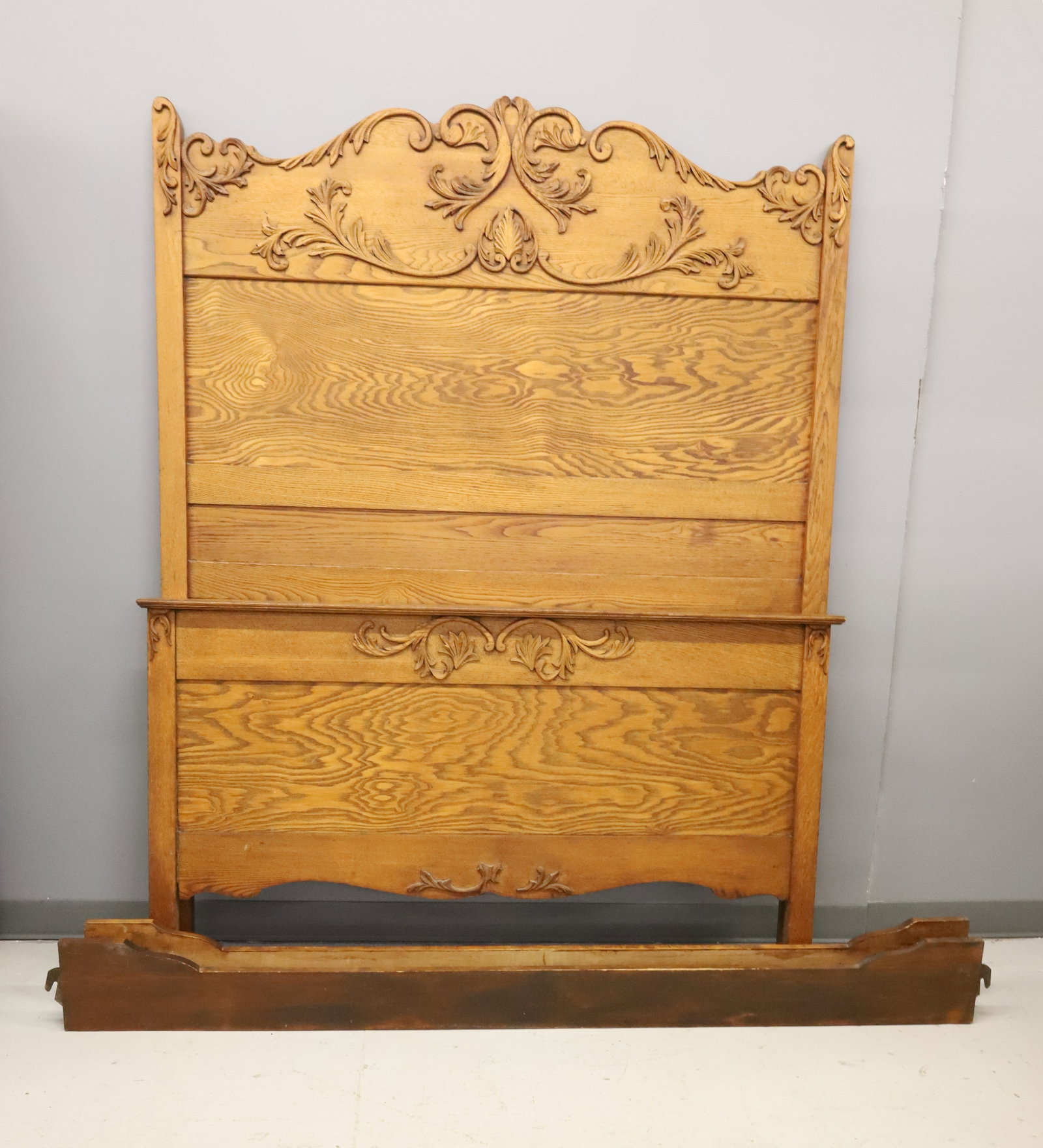 OAK HIGH BACK BED (1 of 5)