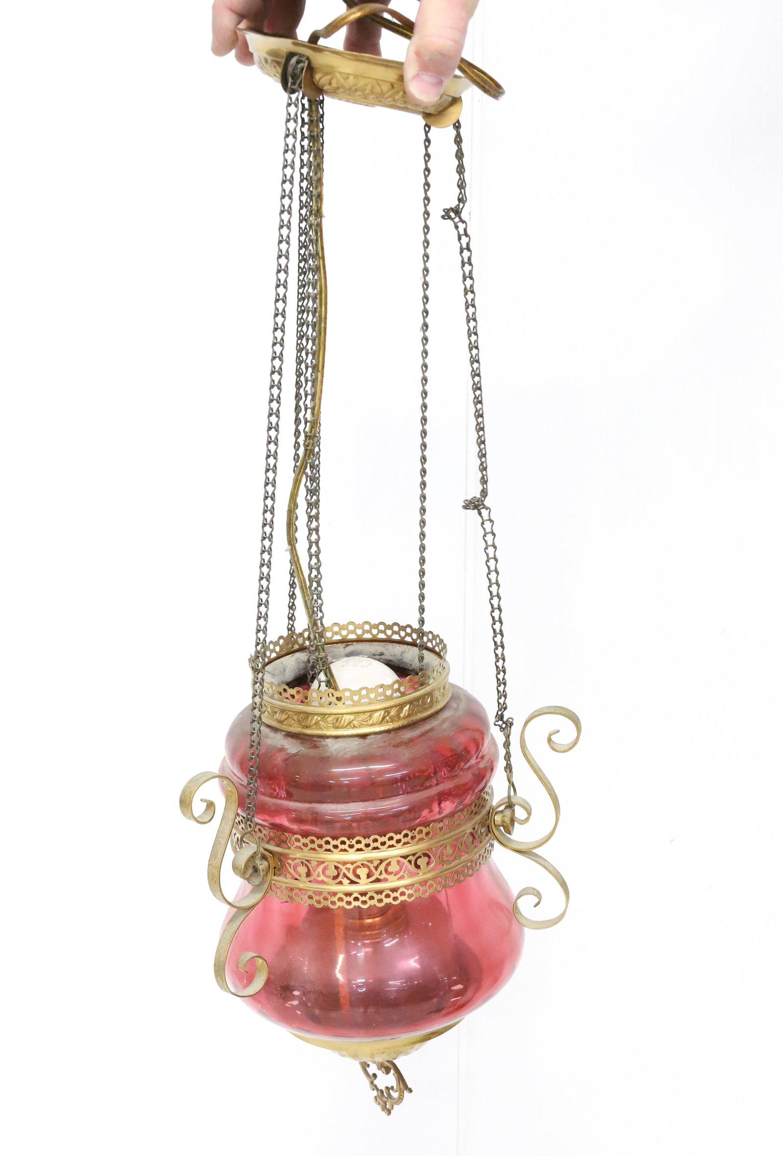 CRANBERRY GLASS HANGING HALL LIGHT (1 of 5)