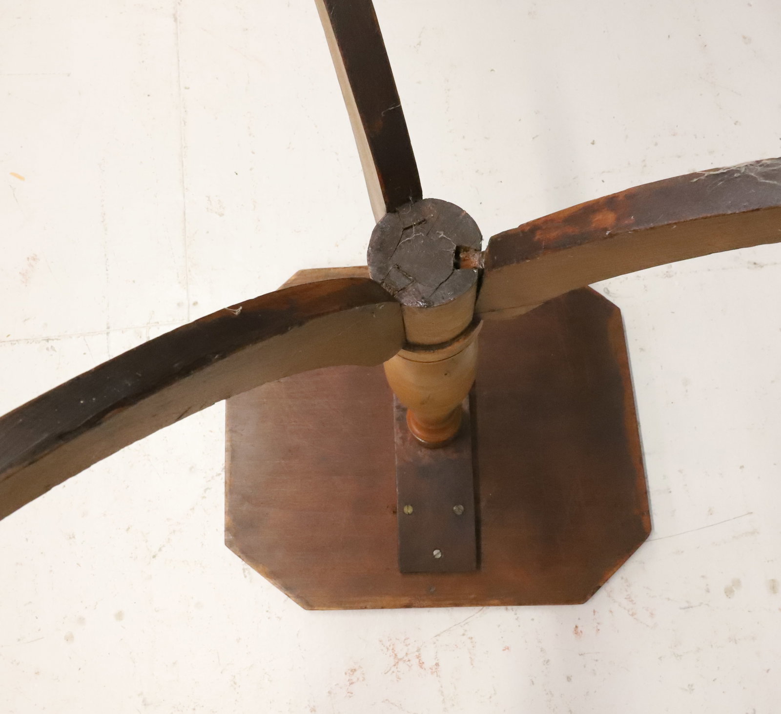 19TH C. CANDLE STAND - 5