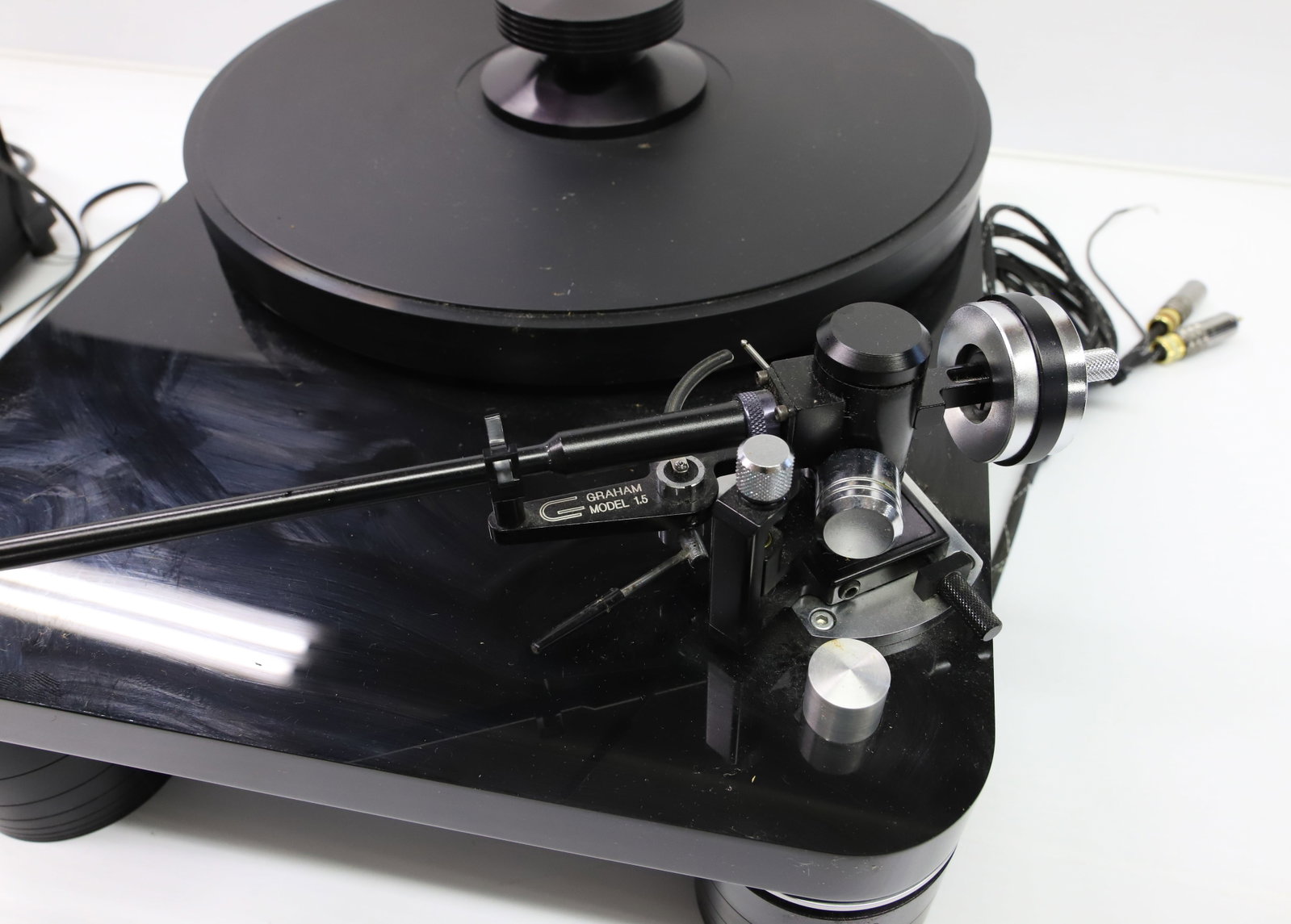 BASIS AUDIO TURNTABLE - 3