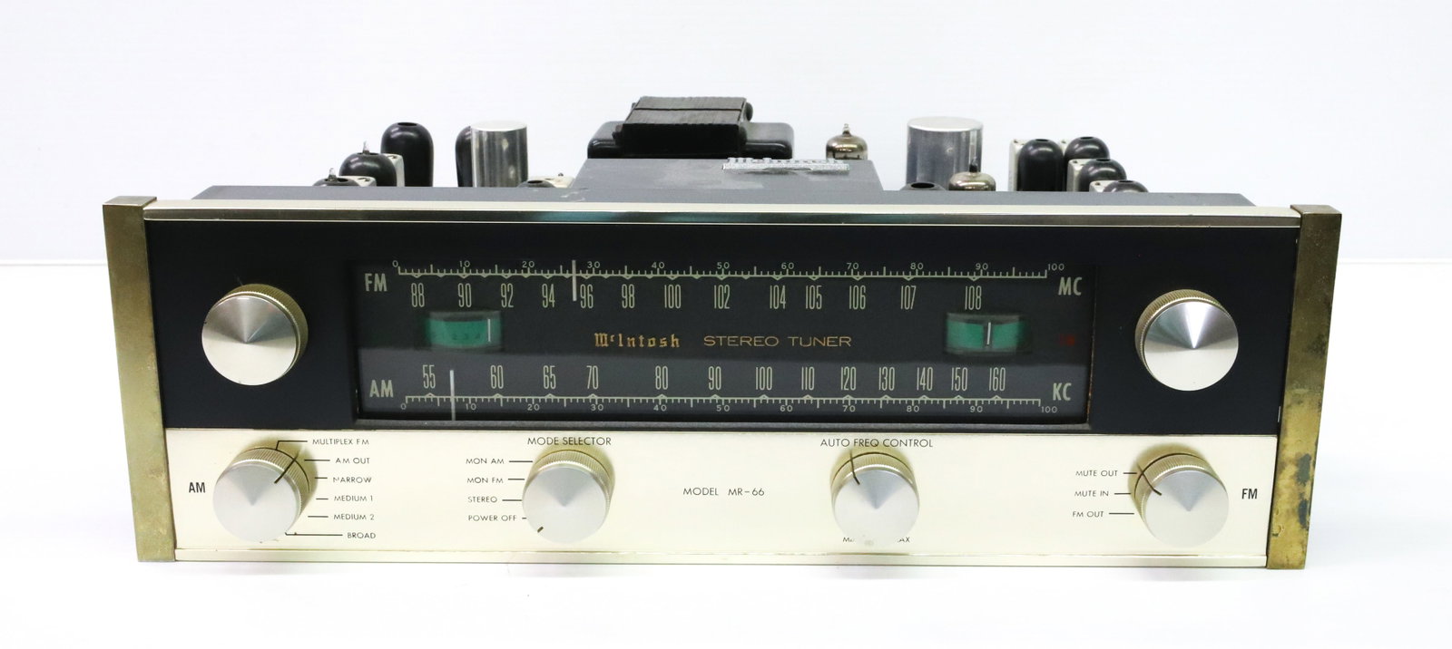 MCINTOSH STEREO TUNER (1 of 4)