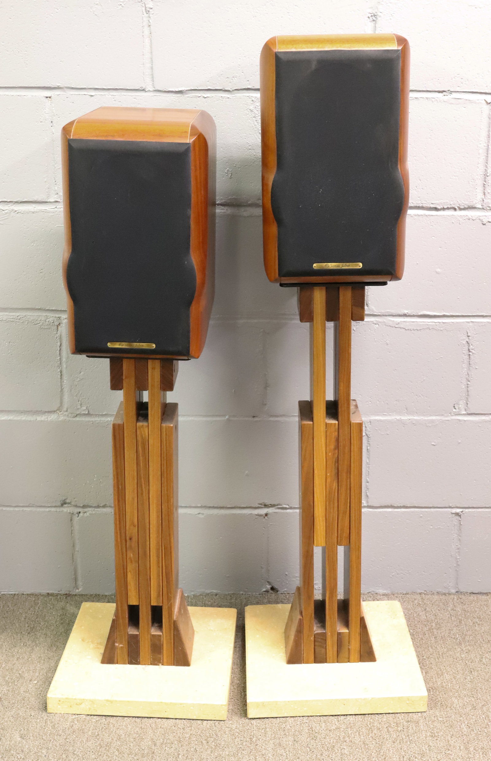 PAIR OF ELECTA SPEAKERS: 6DB/OCTAVE TOP MONITORS SERIAL#S 0753670A, 0753670B ON ADJUSTABLE STANDS PLEASE READ CAREFULLY - ITEMS MUST BE PAID FOR THROUGH LIVE AUCTIONEERS OR WITH CASH OR CHECK IN PERSON - Terms for Purchasing 