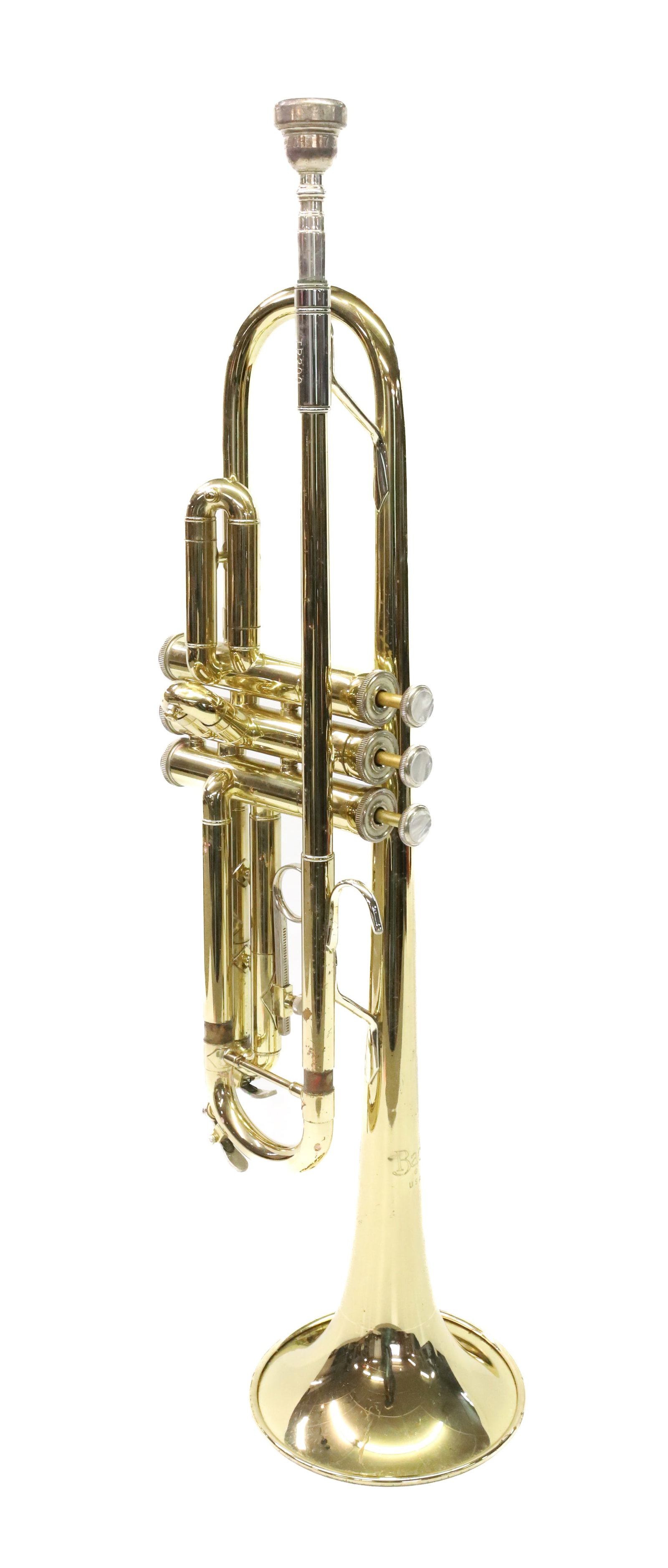 BACH TRUMPET: I FITTED CASE SERIAL#B29112 PLEASE READ CAREFULLY - ITEMS MUST BE PAID FOR THROUGH LIVE AUCTIONEERS OR WITH CASH OR CHECK IN PERSON - Terms for Purchasing and Shipping of Auction Items. Please read