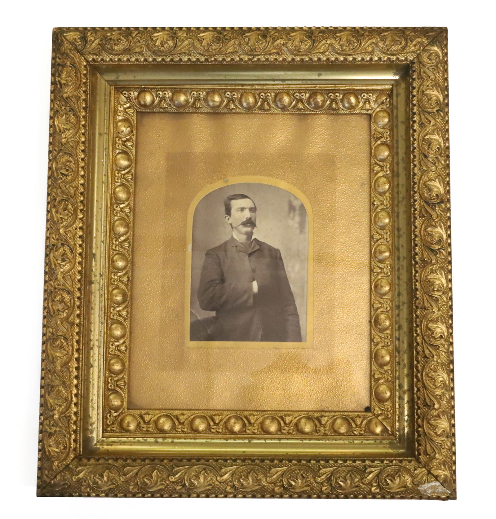 (4) MATCHING VICTORIAN FRAMES - 3