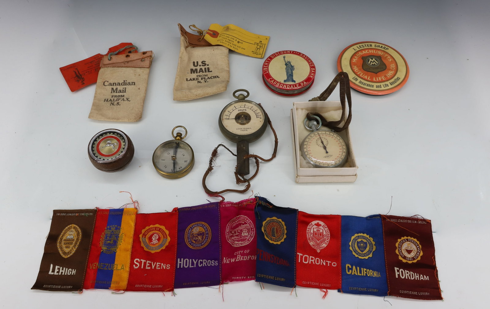 LOT OF ADVERTISING AND VINTAGE SMALLS (1 of 8)