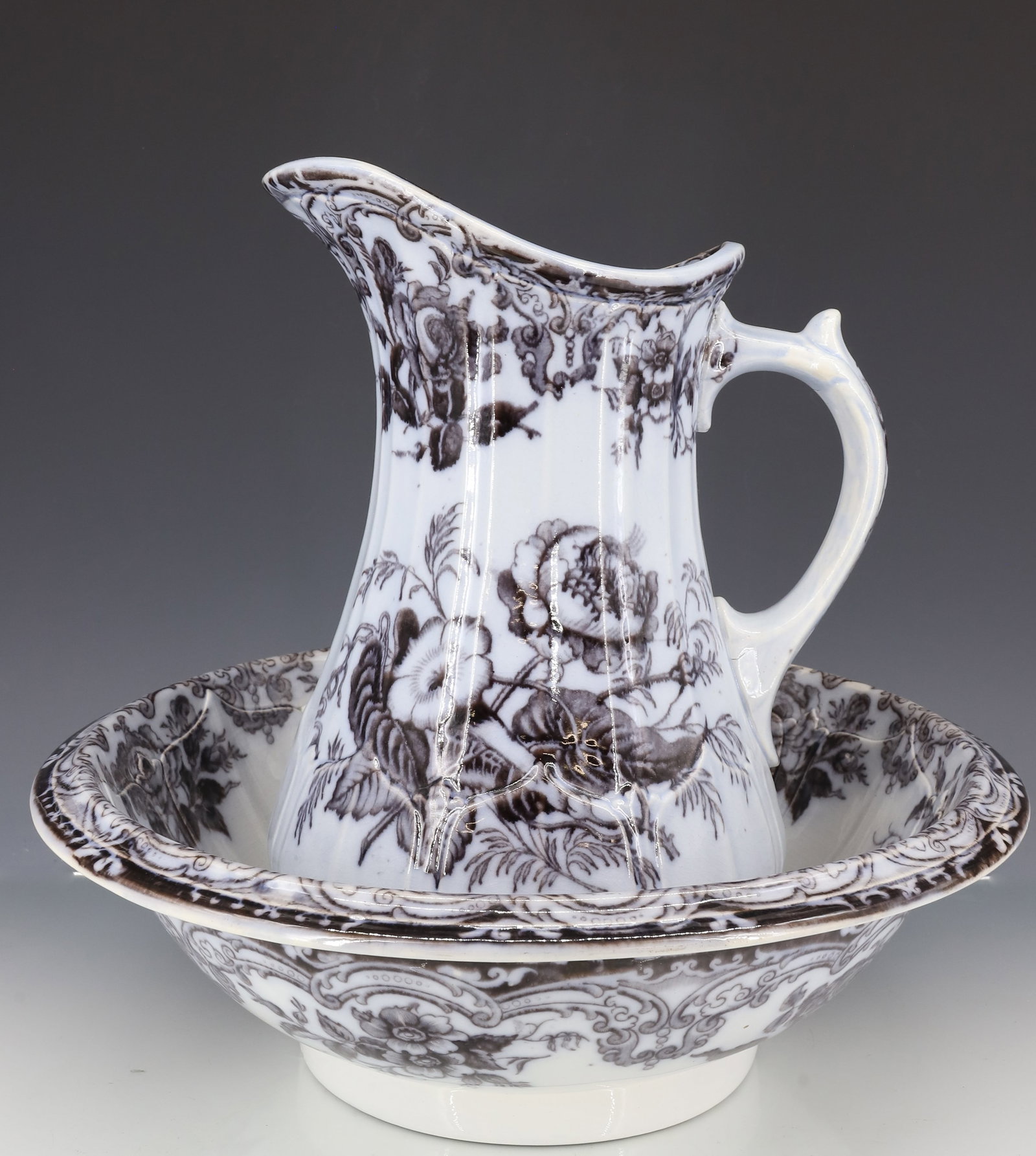 MULBERRY TRANSFERWARE PITCHER AND BOWL (1 of 5)