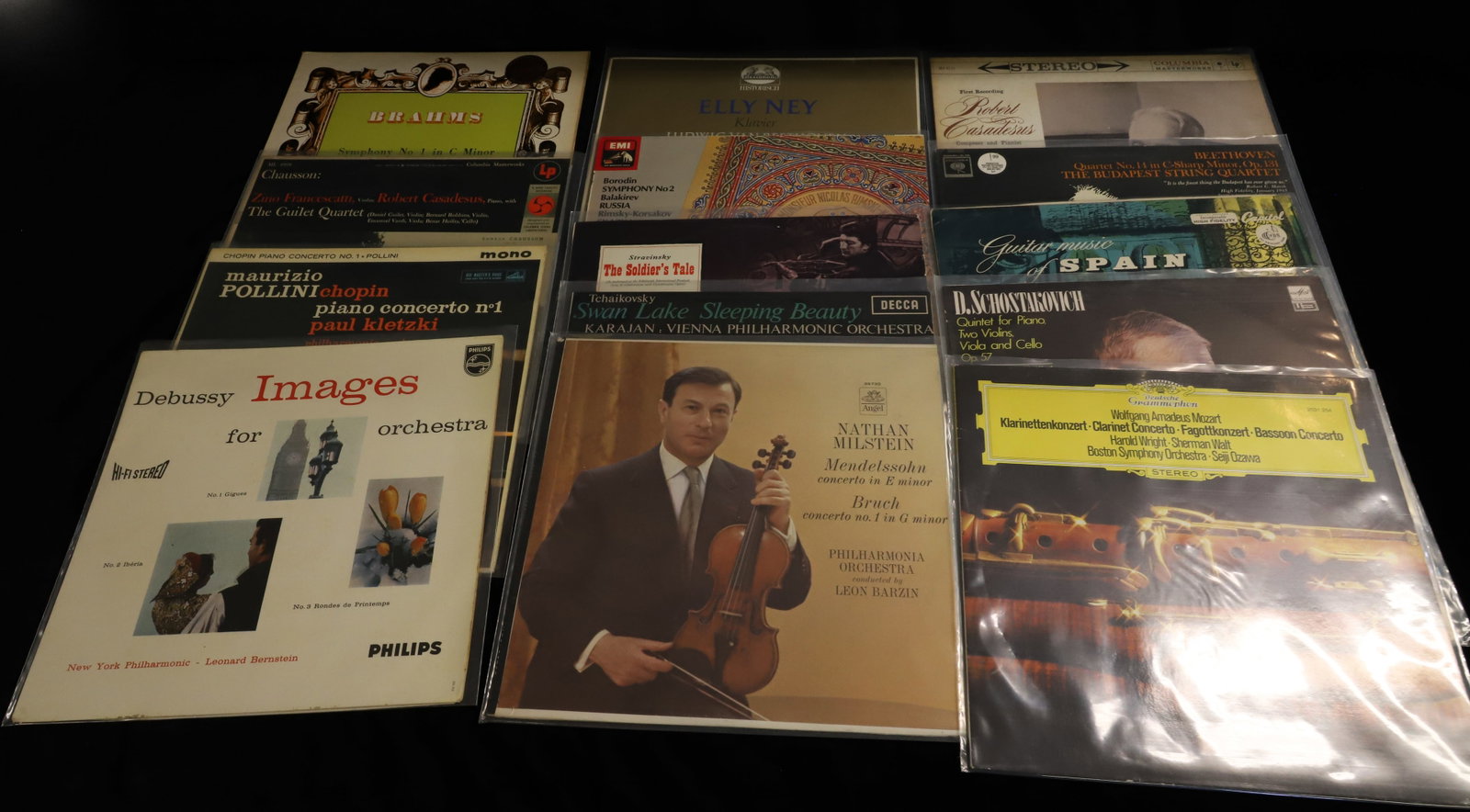 LOT OF CLASSICAL RECORD ALBUMS: (26) INCLUDING: POLLINI/CHOPIN. TCHAIKOVSKY. BRAHMS. BEETHOVEN. MOZART AND MORE.