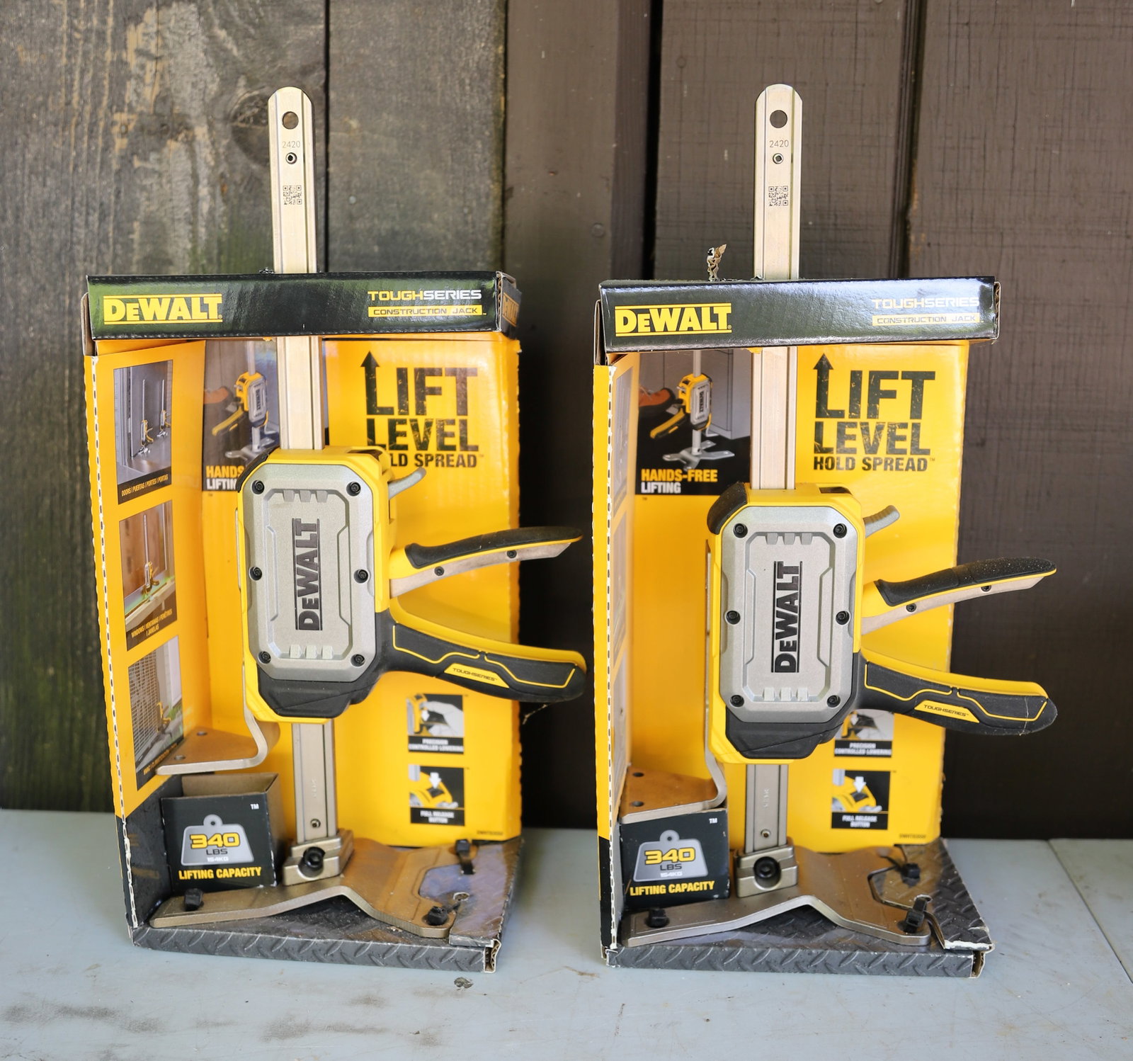 DEWALT CONSTRUCTION JACKS (1 of 2)