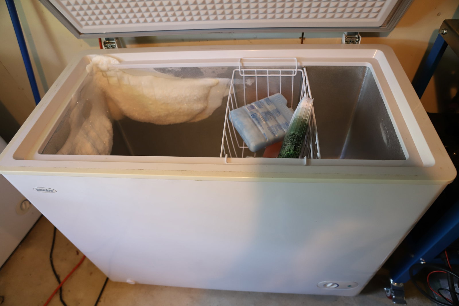DANDY CHEST FREEZER - 3