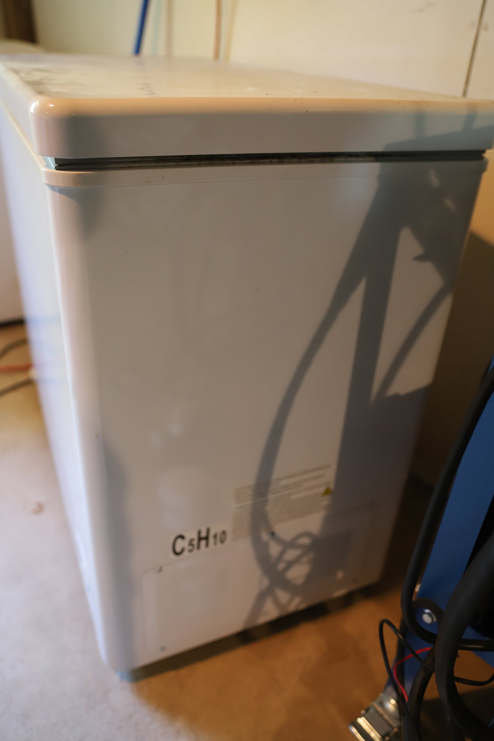 DANDY CHEST FREEZER - 4