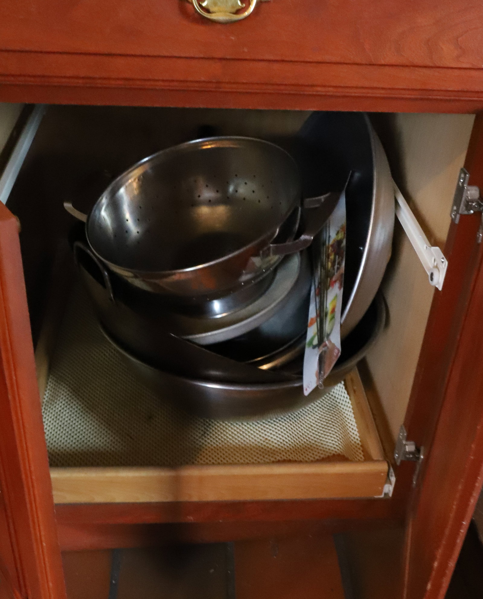 LARGE KITCHEN ITEMS - 4