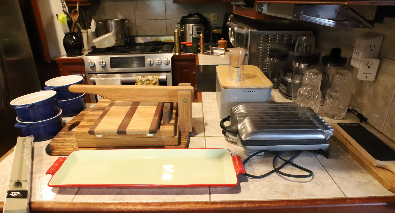 LARGE KITCHEN ITEMS - 5
