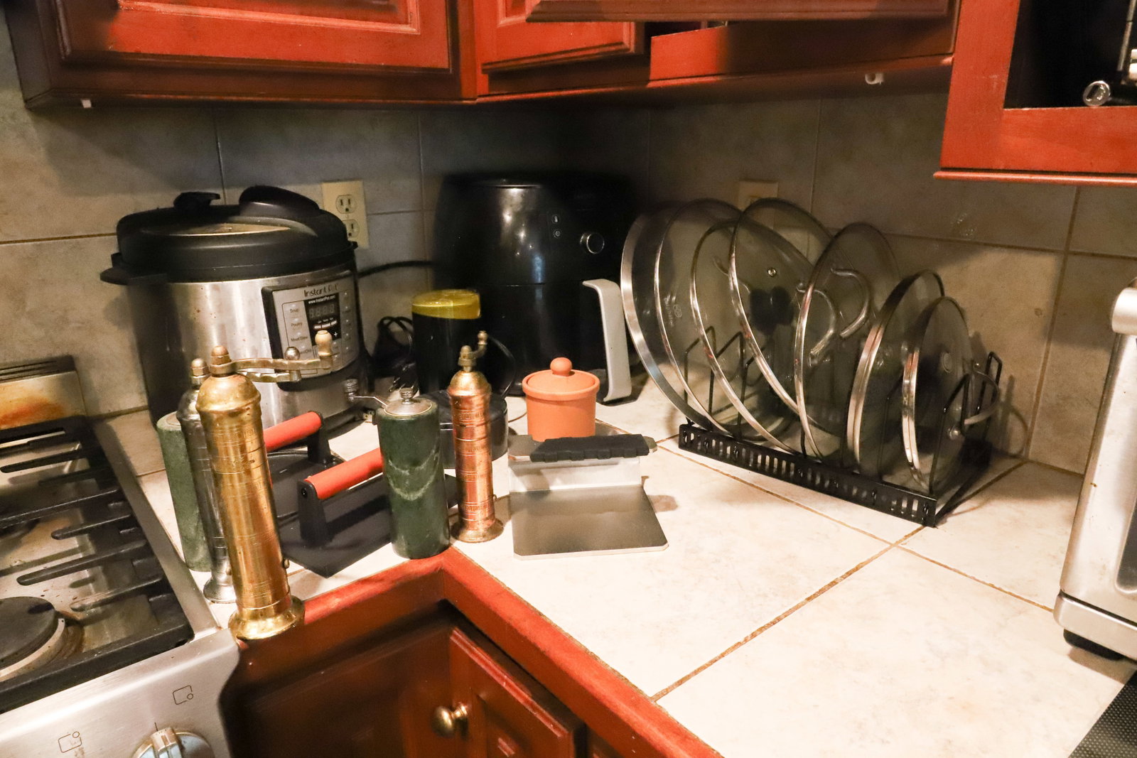 LARGE KITCHEN ITEMS - 7