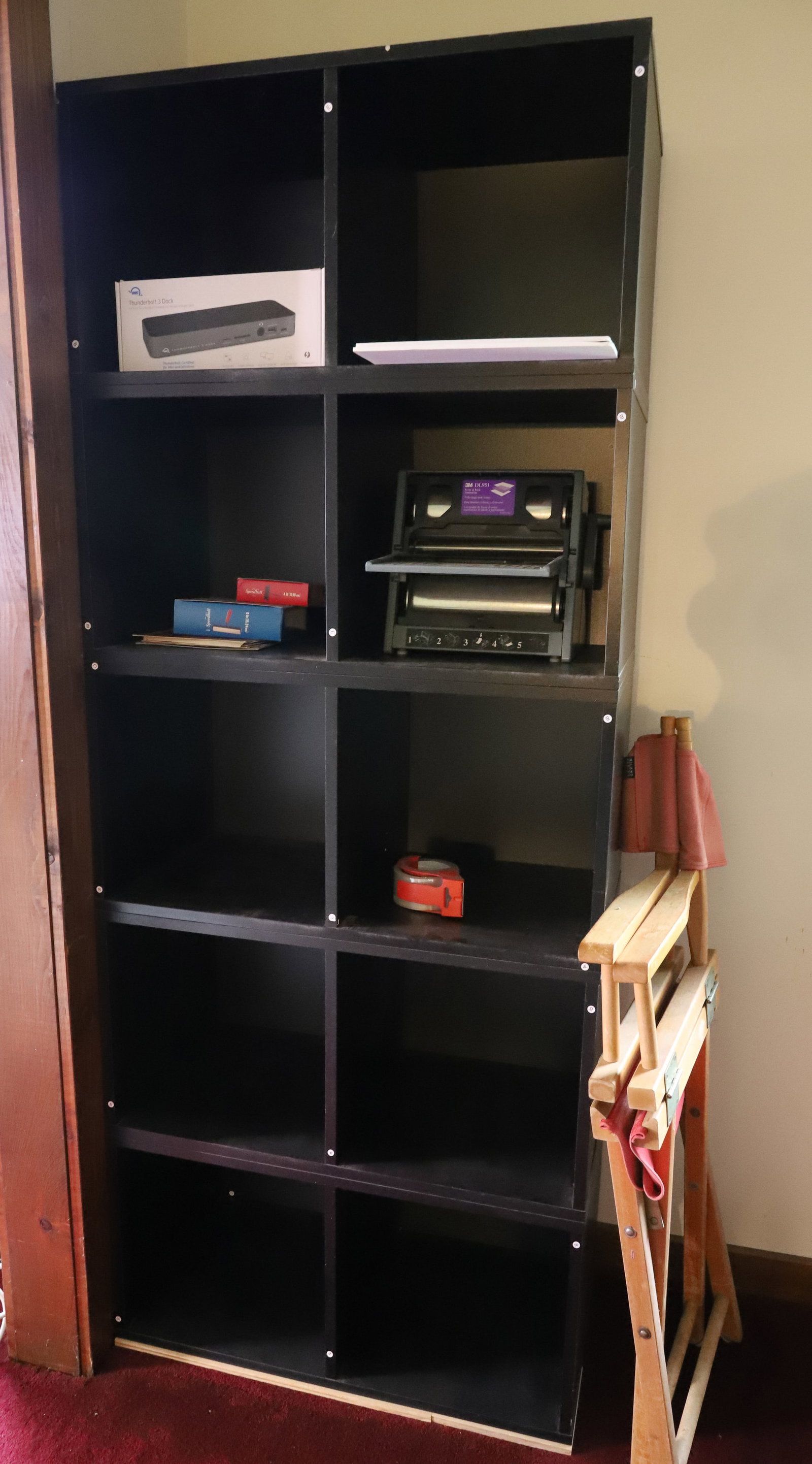 SECTIONAL BOOKCASE WITH CONTENTS: 5 SECTION BOOKCASE WITH CONTENTS PLEASE READ CAREFULLY. THIS IS AN ONLINE ONLY AUCTION. PICK-UP WILL TAKE PLACE AT THE LOCATION OF THE AUCTION AT 1570 HARBOURTON ROCKTOWN RD, LAMBERTVILLE, NJ. 08530 -
