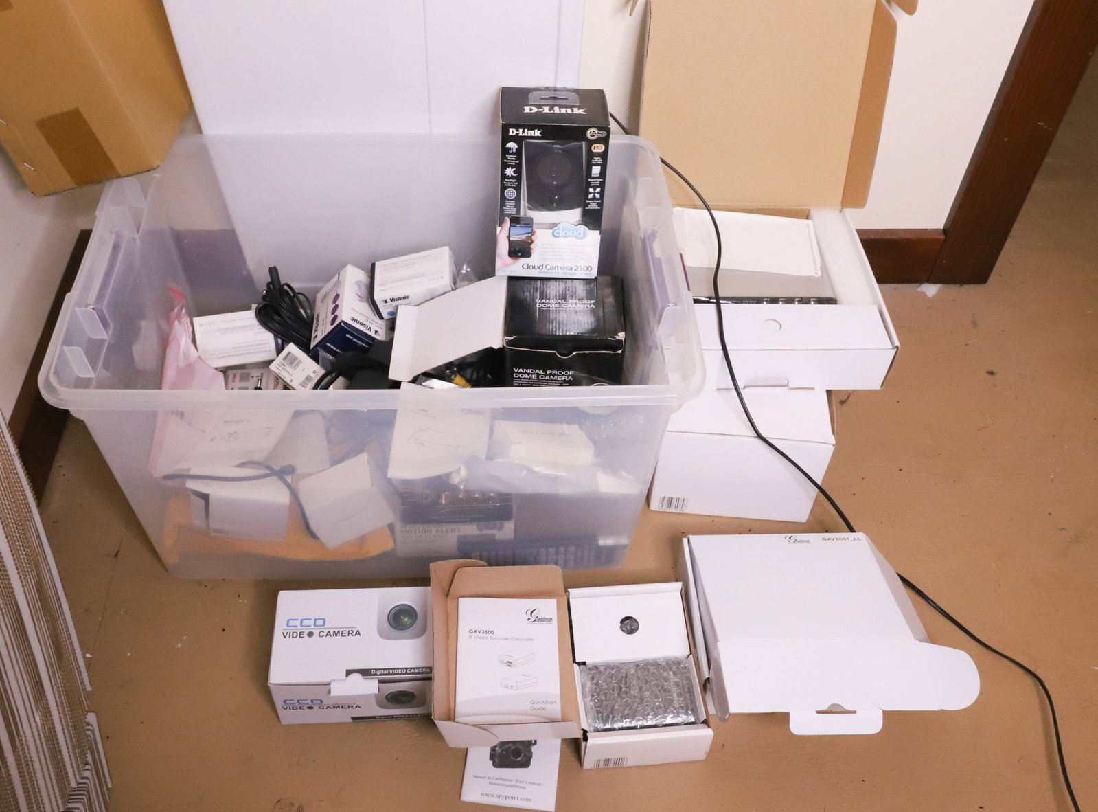 HOME SECURITY CAMERAS AND VIDEO SERVER: GRANDSTREAM, CCO, AND MORE PLEASE READ CAREFULLY. THIS IS AN ONLINE ONLY AUCTION. PICK-UP WILL TAKE PLACE AT THE LOCATION OF THE AUCTION AT 1570 HARBOURTON ROCKTOWN RD, LAMBERTVILLE, NJ. 08530 -