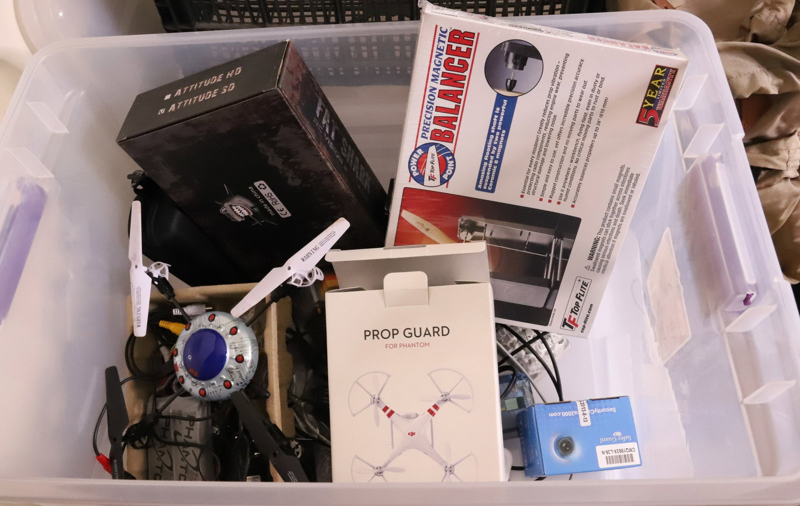 STORAGE BOXES, BACKPACK AND MORE - 4