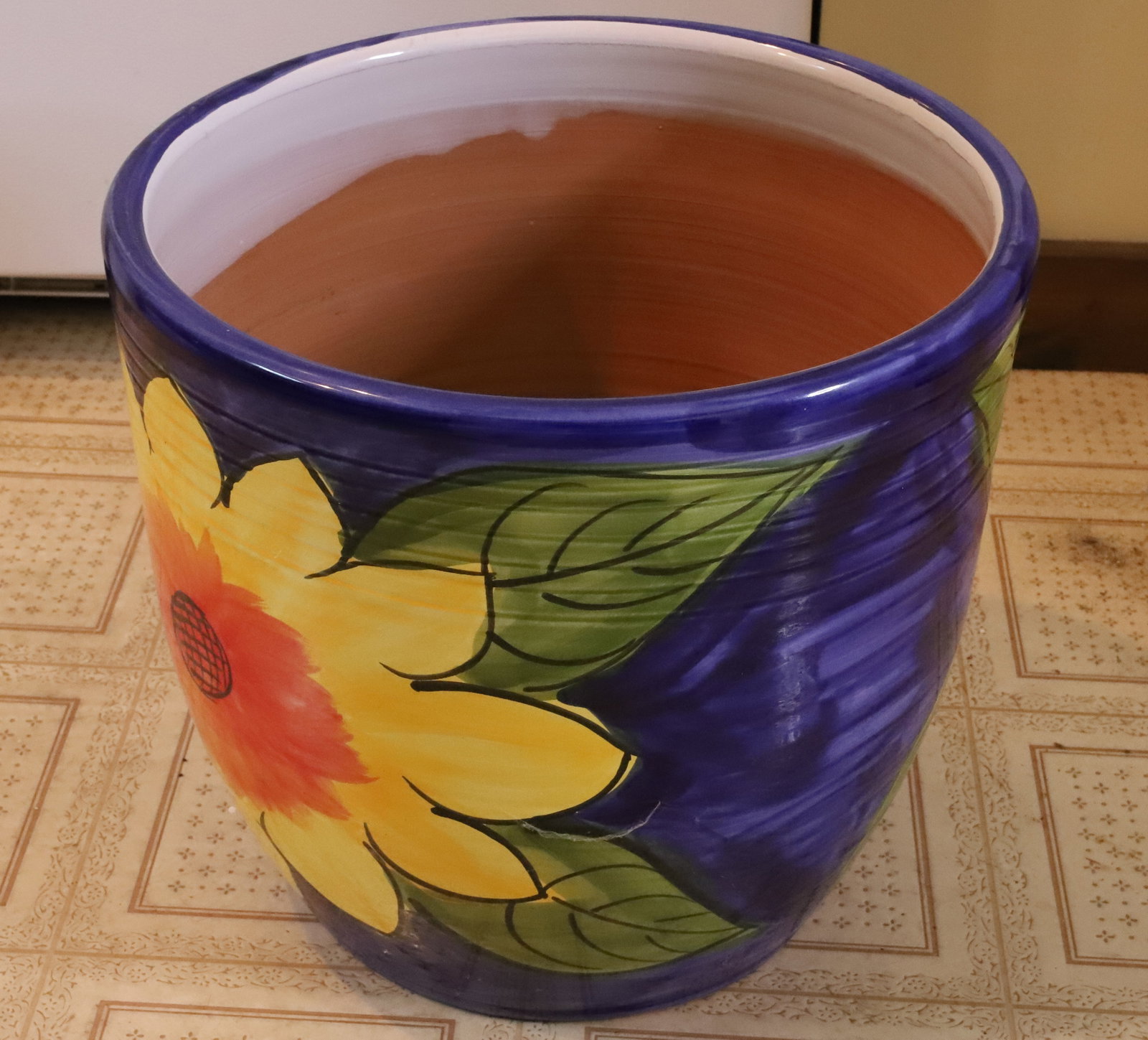 CLAY FLOWER POT - 2