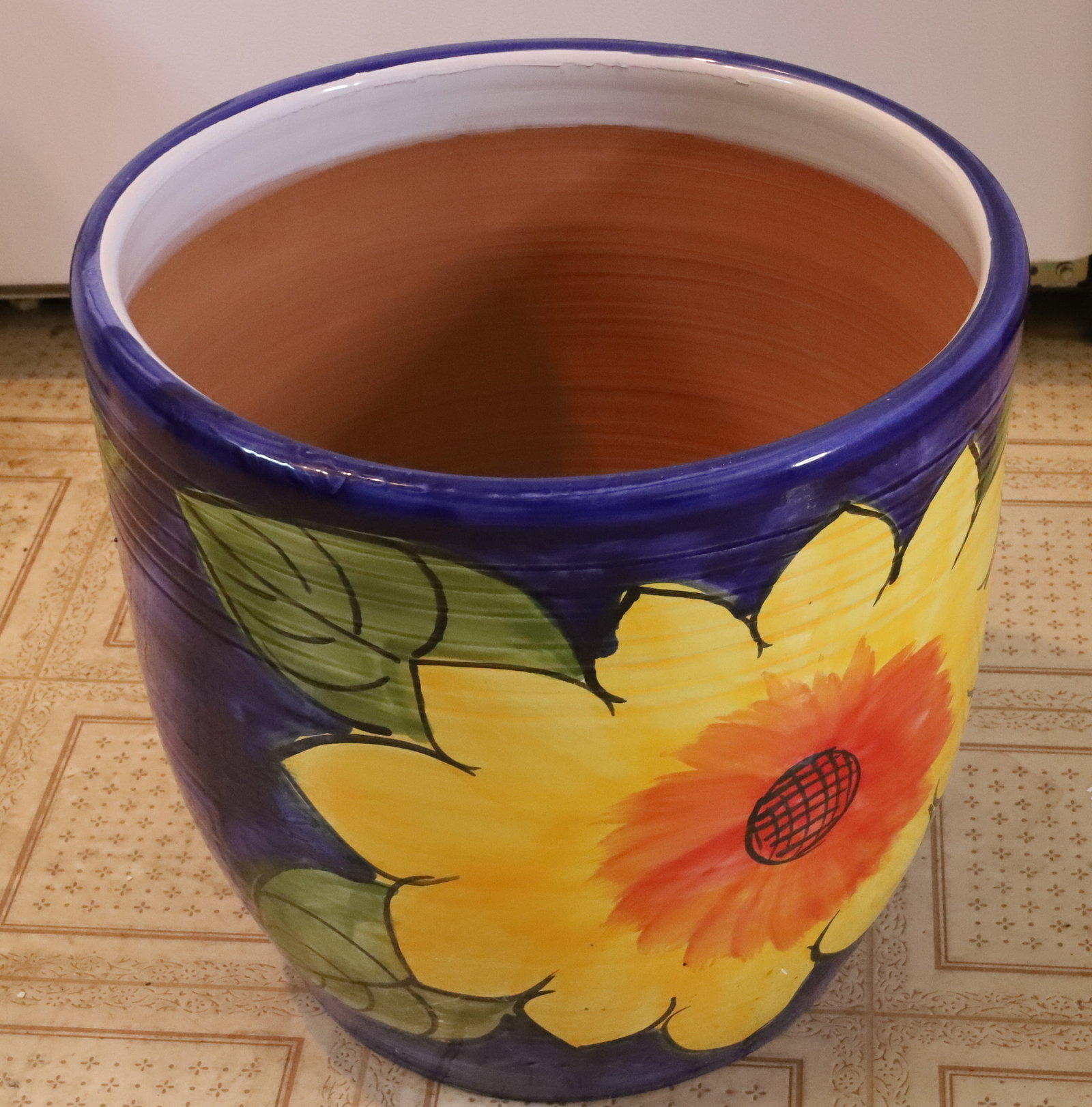 CLAY FLOWER POT - 3