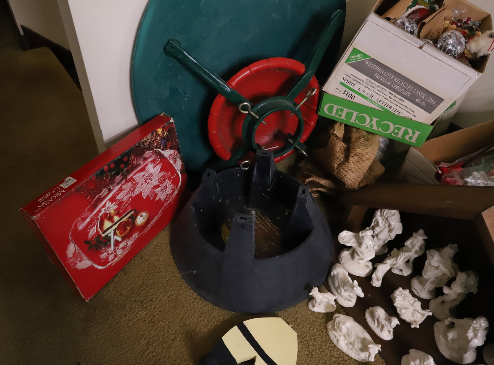 CHRISTMAS ITEMS - 5