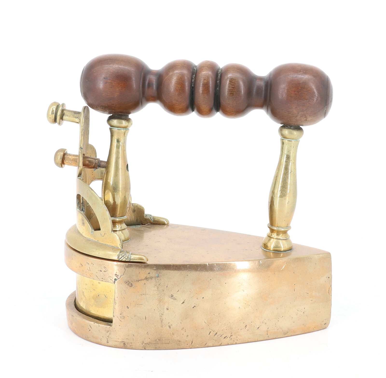 BRASS TEARDROP SHAPE DROP IN BACK SLUG IRON: TURNED POST, FANCY CURVED BACK. REAR LIFT-GATE WITH INTERIOR SLUG. TURNED WOODEN HANDLE. 7" L. PLEASE READ CAREFULLY - ITEMS MUST BE PAID FOR THROUGH LIVE AUCTIONEERS OR WITH CASH OR CHECK IN PERSON