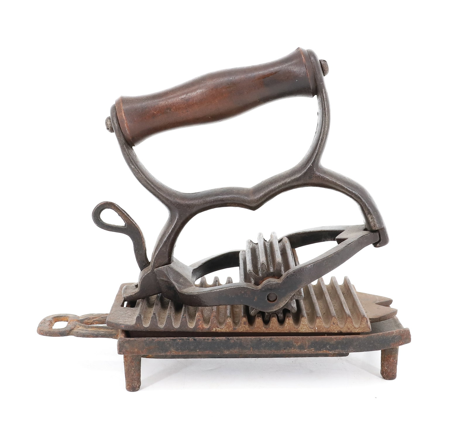 UNUSUAL ROCKER FLUTER: UNMARKED. CAST IRON WITH DETACHABLE HANDLE ROCKER. 8" LENGTH. PLEASE READ CAREFULLY - ITEMS MUST BE PAID FOR THROUGH LIVE AUCTIONEERS OR WITH CASH OR CHECK IN PERSON - Terms for Purchasing and