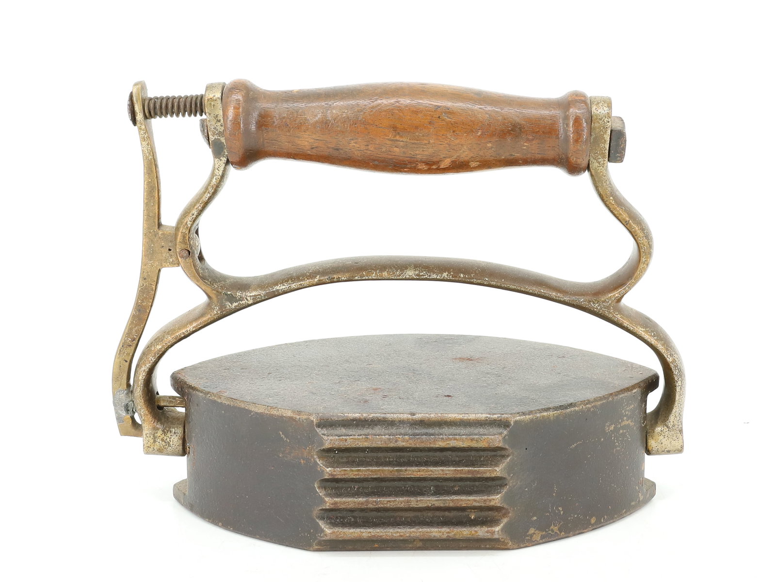 M & S PATENT, REVOLVING CARVER-STYLE IRON: PATENT SEPT '37. FLAT/FLUTING IRON WITH INTERIOR SLUG. 8 1/4" L. PLEASE READ CAREFULLY - ITEMS MUST BE PAID FOR THROUGH LIVE AUCTIONEERS OR WITH CASH OR CHECK IN PERSON - Terms for Purchasing and