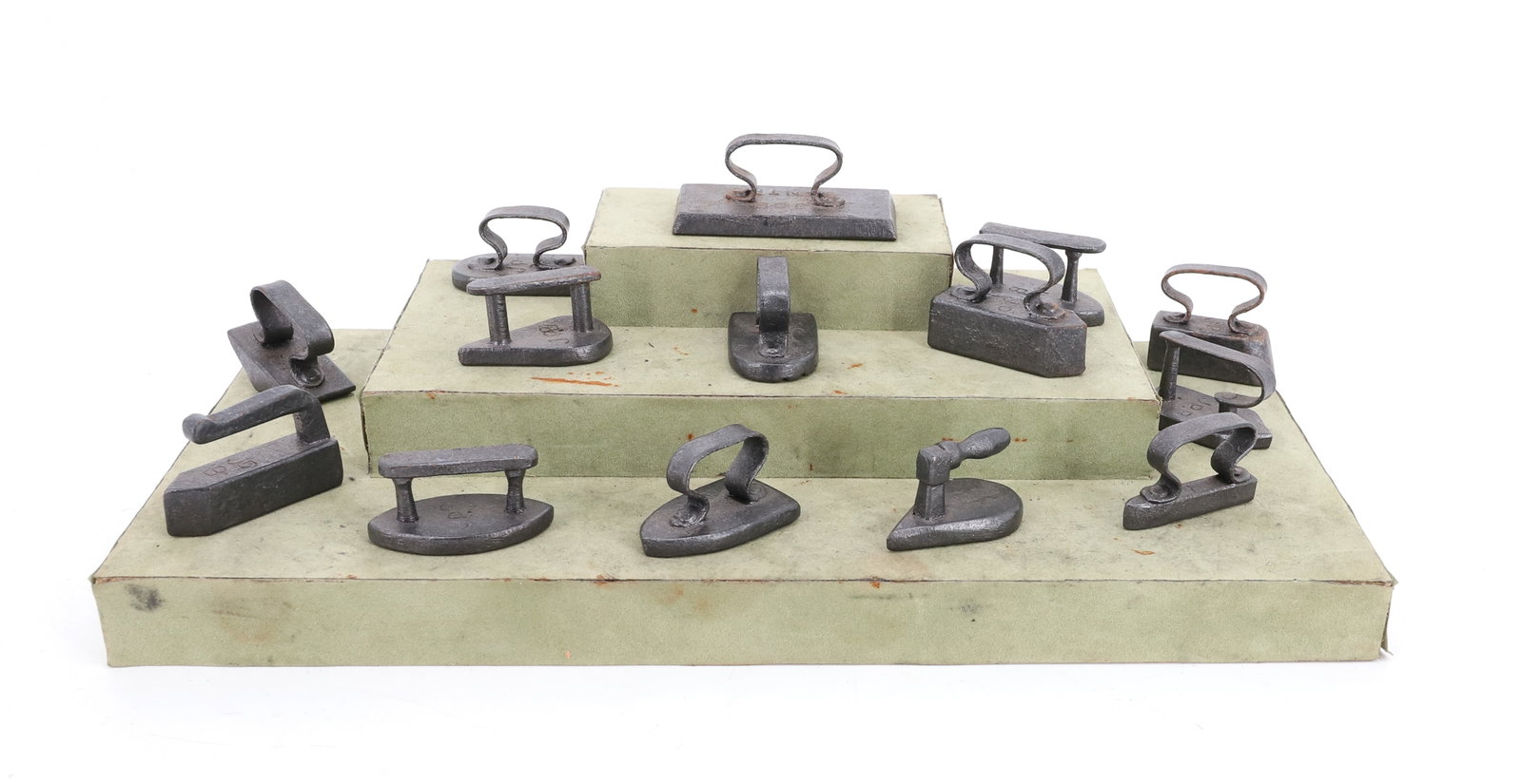 LOT OF HANDMADE MINIATURE PRESSING IRONS (1 of 6)