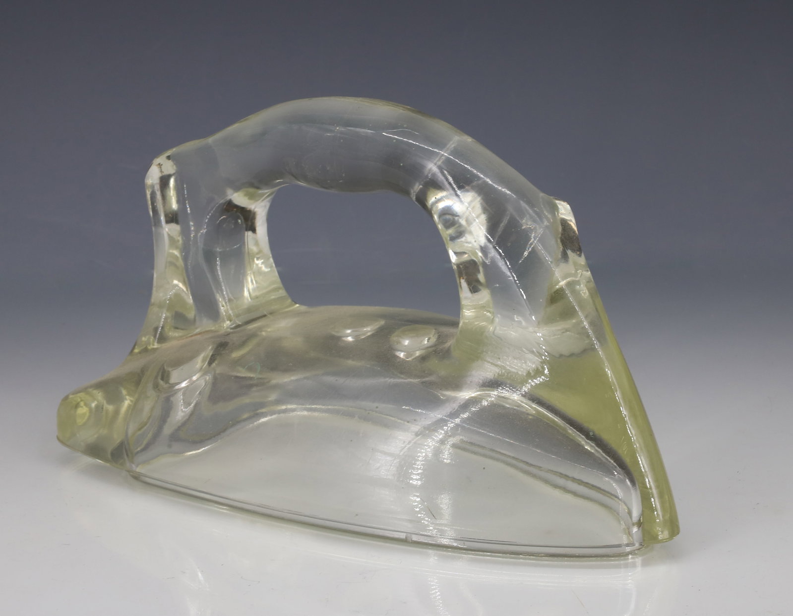 PYREX GLASS "SILVER STREAK" BODY BLANK: MOLDED BODY MRKD. "PYREX" ON BACK EDGE. 8 1/2" L. PLEASE READ CAREFULLY - ITEMS MUST BE PAID FOR THROUGH LIVE AUCTIONEERS OR WITH CASH OR CHECK IN PERSON - Terms for Purchasing and Shipping of Auction