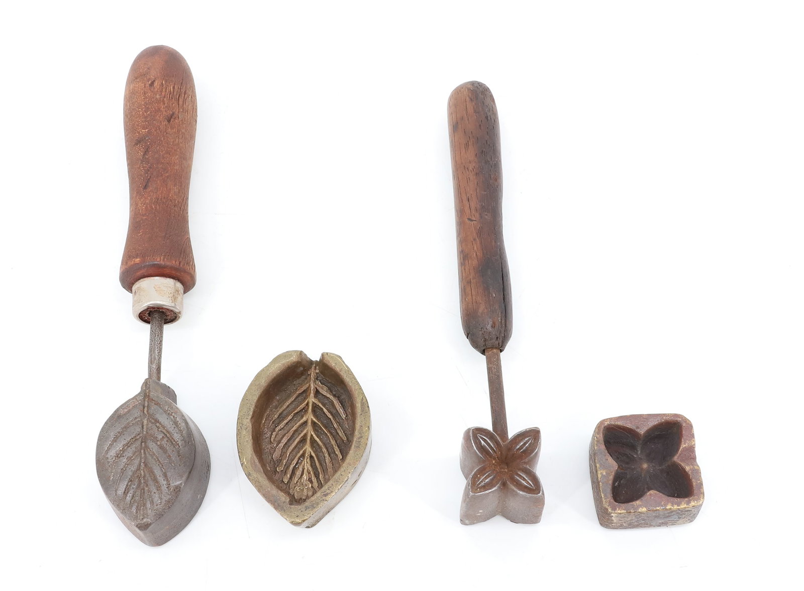 (2) SMALL SIZE HAT IRONS (1 of 3)