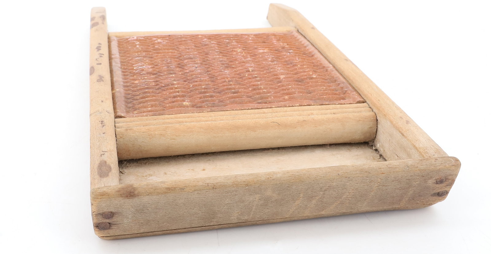 SMALL SIZE REDWARE WASHBOARD - 3