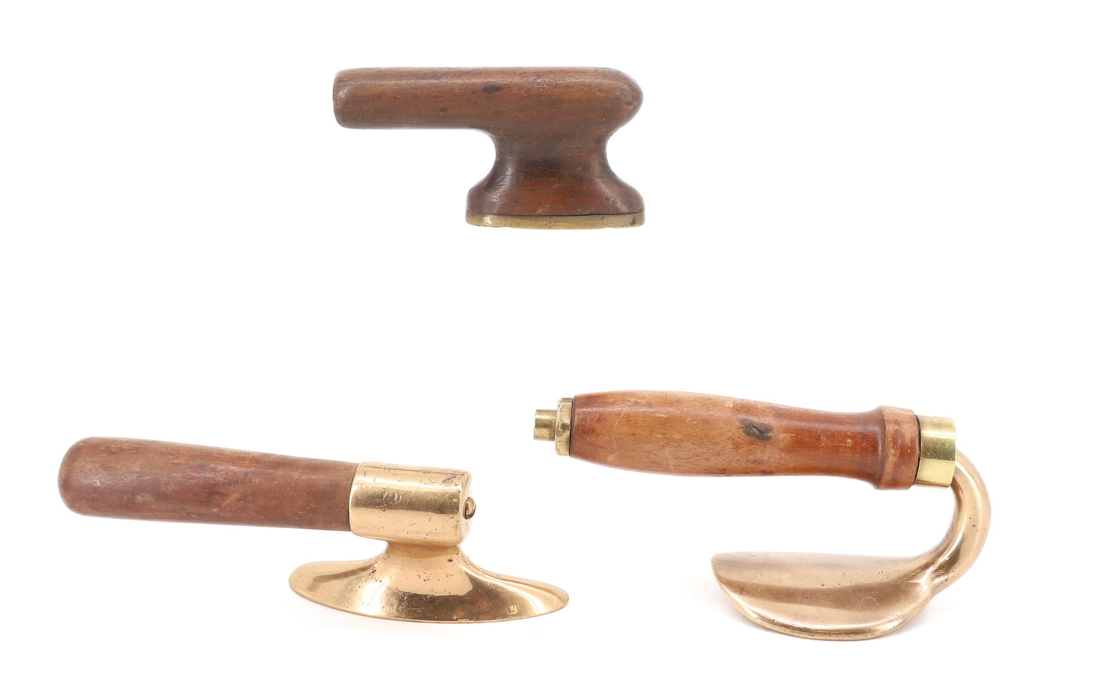 (3) WOOD / BRASS HAT IRONS: UNUSUAL FORMS. BRASS / WOOD. 3" TO 4" LENGTHS. PLEASE READ CAREFULLY - ITEMS MUST BE PAID FOR THROUGH LIVE AUCTIONEERS OR WITH CASH OR CHECK IN PERSON - Terms for Purchasing and Shipping of Auction It