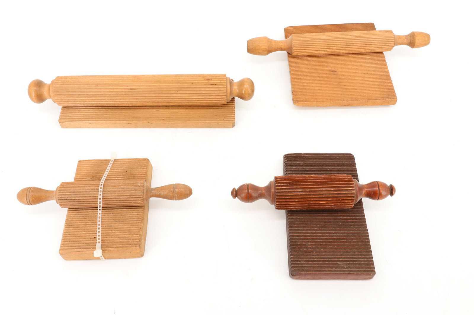 (4) WOODEN FLUTERS / ROLLERS (1 of 2)