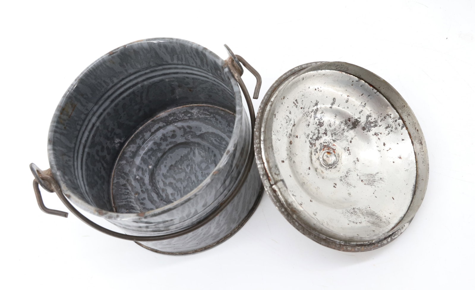 (2) AGATE BERRY PAILS - 6